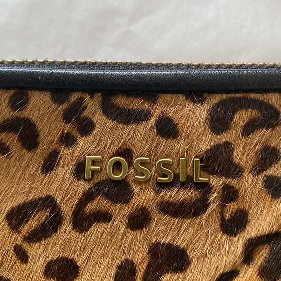 Fossil “Memoir”  Top Zip Calf Hair Cheetah Print Purse Bag Wristlet - Picture 4 of 15